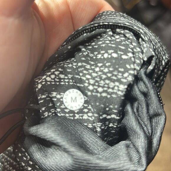 Lululemon license to train medium linerless shorts black white dot dash - Picture 4 of 4